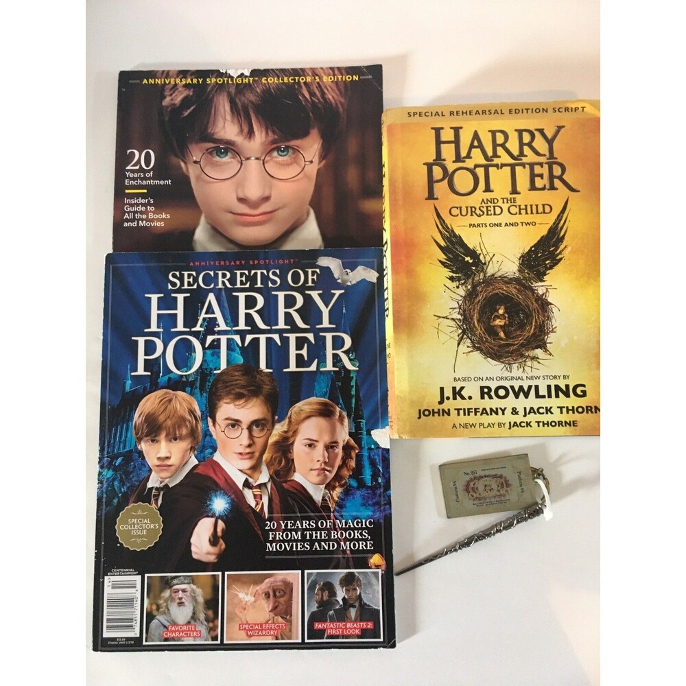 20 Annvi Spotlight Secrets of Harry Potter & the Cursed Child Magazine Book